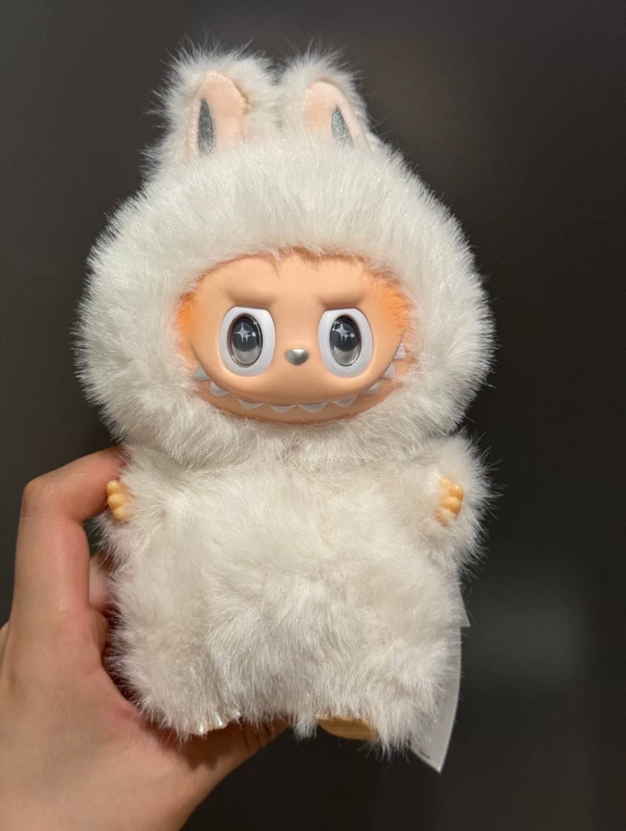 THE MONSTERS - Mini White ANGEL IN CLOUDS Vinyl Doll