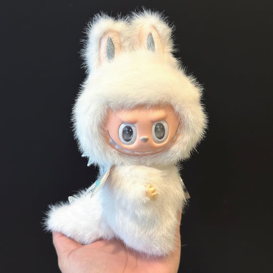 THE MONSTERS - Mini White ANGEL IN CLOUDS Vinyl Doll